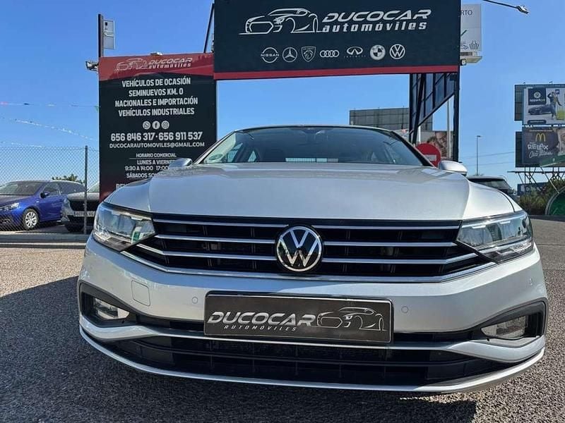 Usado VW Passat Business 150 CV (110 kW) 2021 Gris Berlina
