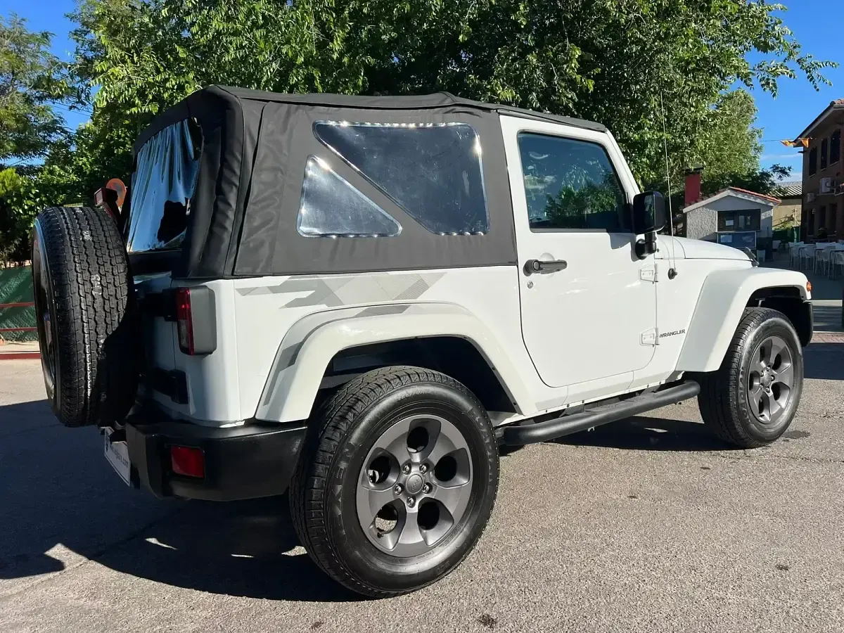 Usado Jeep Wrangler Sport 200 CV (147 kW) 2018 Blanco SUV
