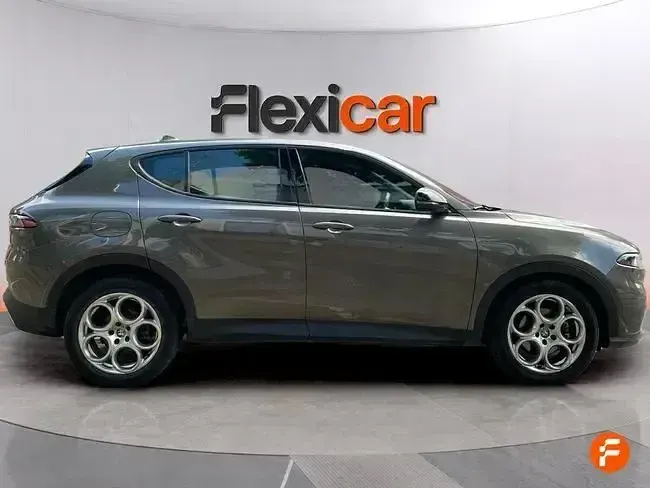 Usado Alfa Romeo Tonale Sprint 130 CV (95 kW) 2023 Verde SUV