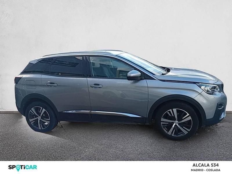 Usado Peugeot 3008 Allure 130 CV (95 kW) 2020 Gris SUV