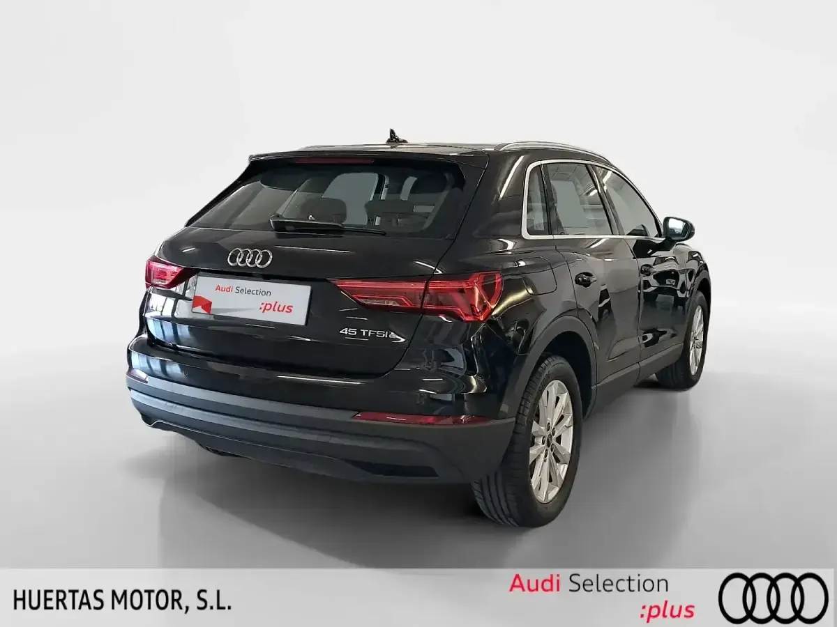 Usado Audi Q3 Advanced Plus 245 CV (180 kW) 2023 Negro SUV