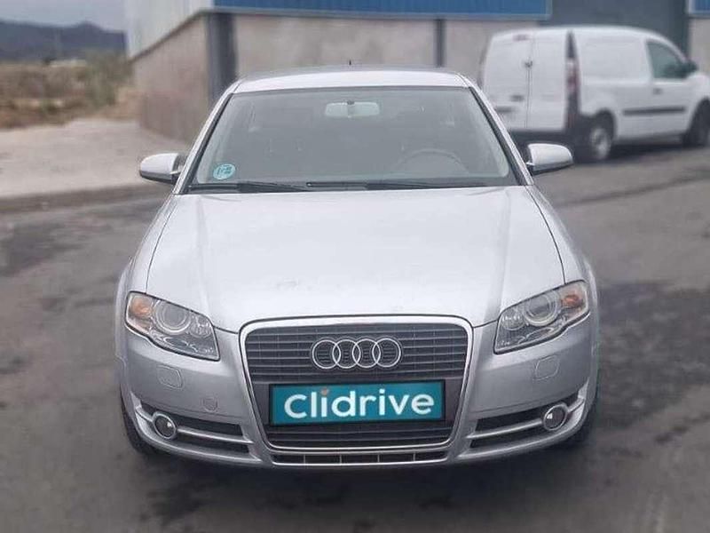 Usado Audi A4 Premium 163 CV (119 kW) 2007 Gris Familiar