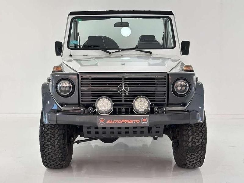 Usado Mercedes 230 90 CV (66 kW) 1980 Blanco Descapotable