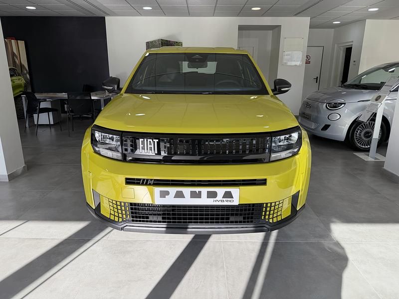 Nuevo Fiat Grande Panda Pop 110 CV (80 kW) 2026 Amarillo Utilitario