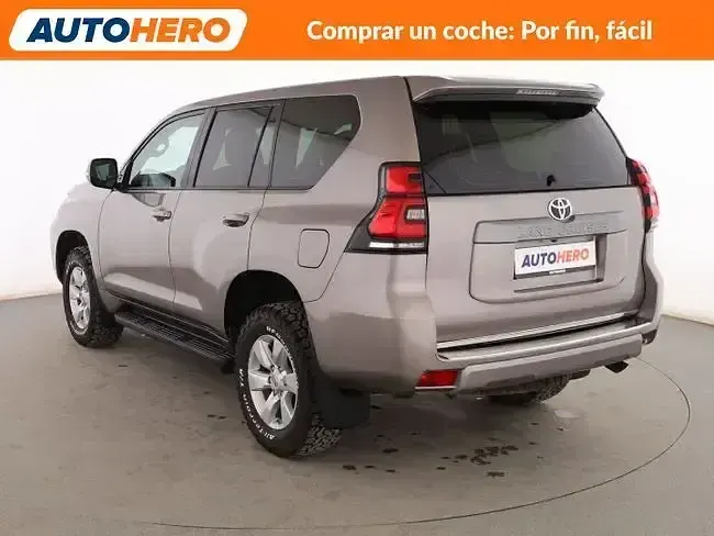Usado Toyota Land Cruiser 177 CV (130 kW) 2018 Beige SUV