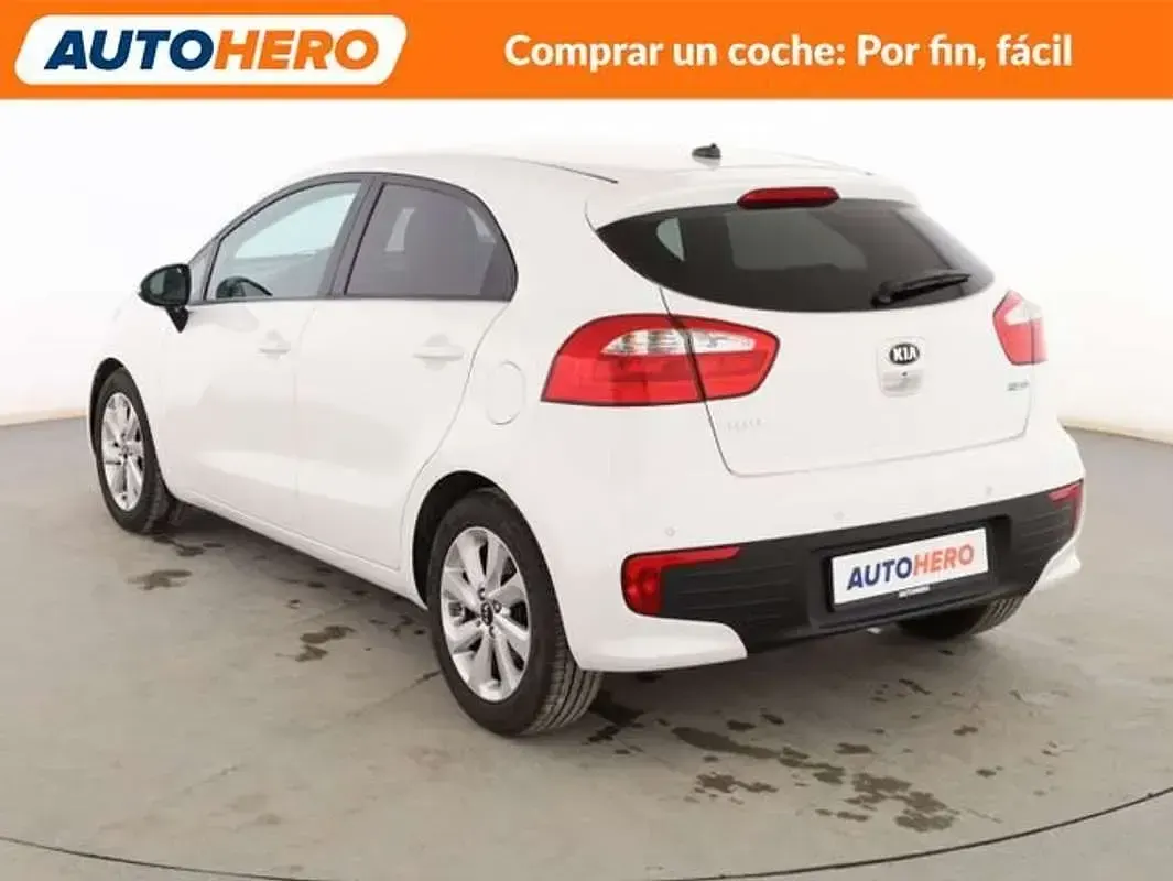 Usado Kia Rio 86 CV (63 kW) 2016 Blanco Utilitario