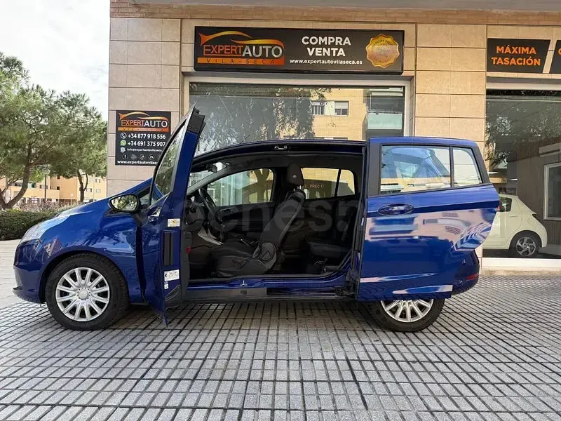 Usado Ford B-MAX Trend 100 CV (73 kW) 2015 Azul Monovolumen