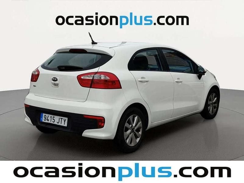 Usado Kia Rio 84 CV (61 kW) 2016 Blanco Utilitario