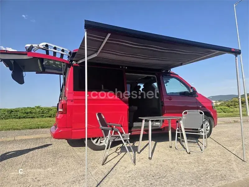 Usado VW California Edition 114 CV (83 kW) 2013 Rojo Van