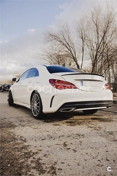 Usado Mercedes CLA220 177 CV (130 kW) 2017 Blanco Berlina