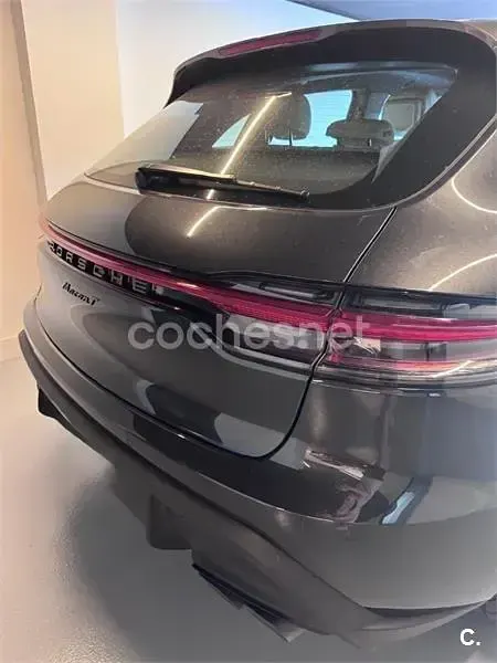 Usado Porsche Macan 265 CV (194 kW) 2023 Gris / plata SUV