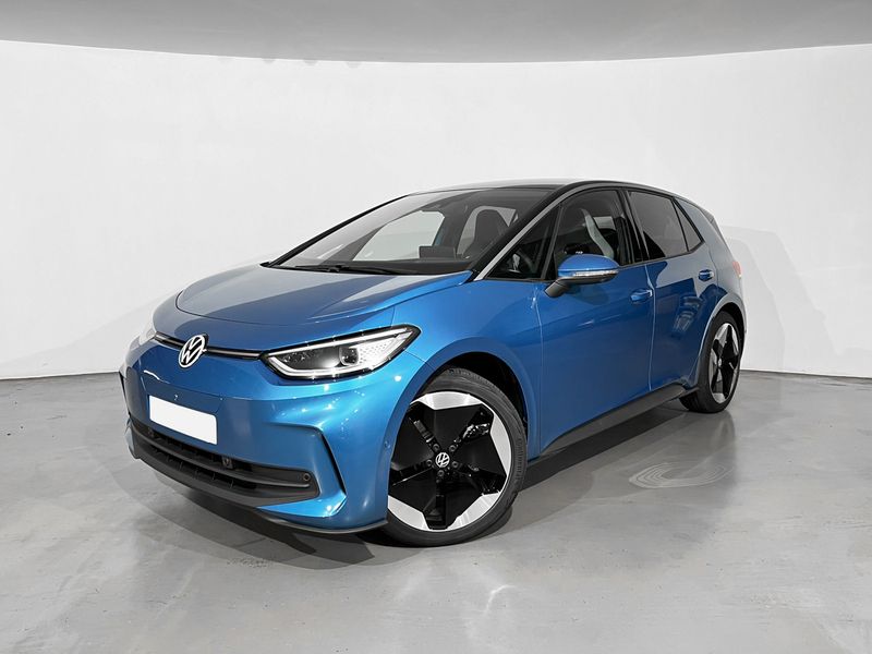 Azul costa metalizado con techo negro Usado 2023 VW ID.3 Pro Utilitario | 36.990 € - Imagen 1/4