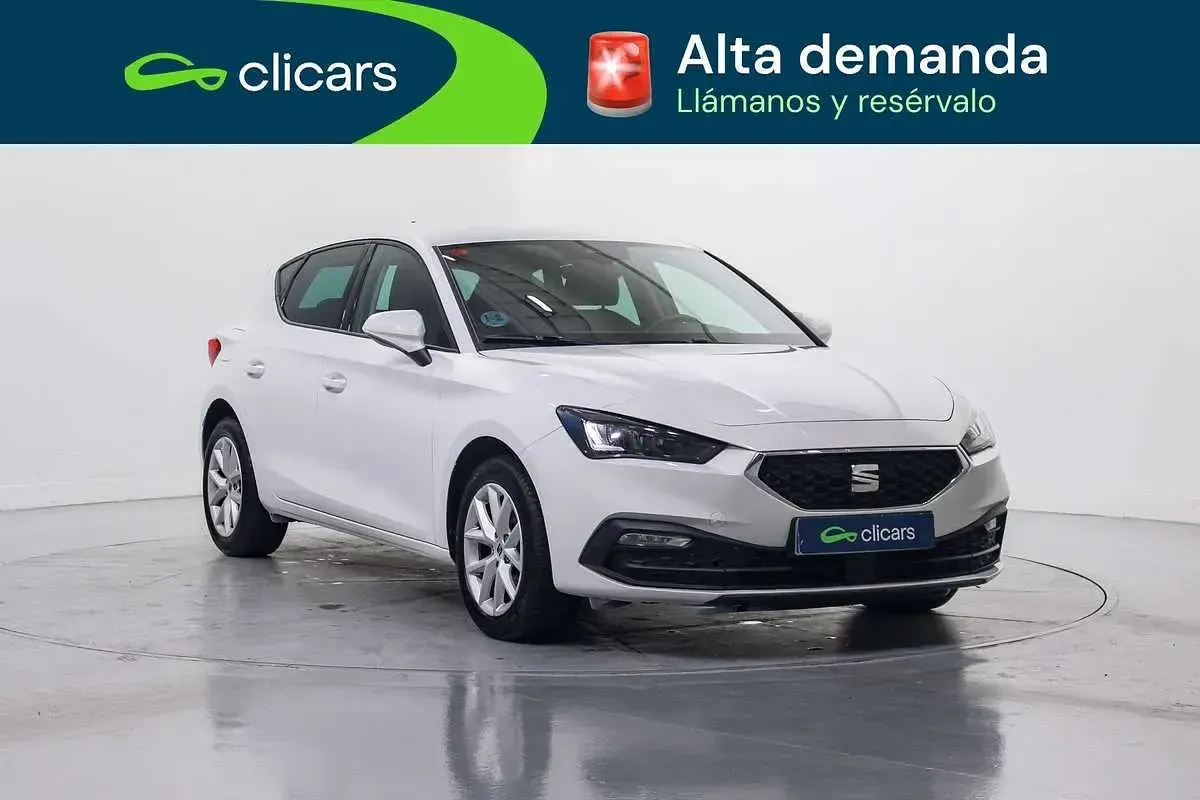 Usado Seat Leon Style 131 CV (96 kW) 2020 Blanco Utilitario