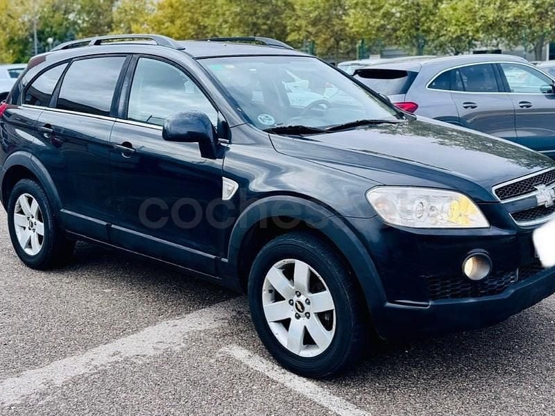 Usado Chevrolet Captiva LS 150 CV (110 kW) 2010 Azul SUV