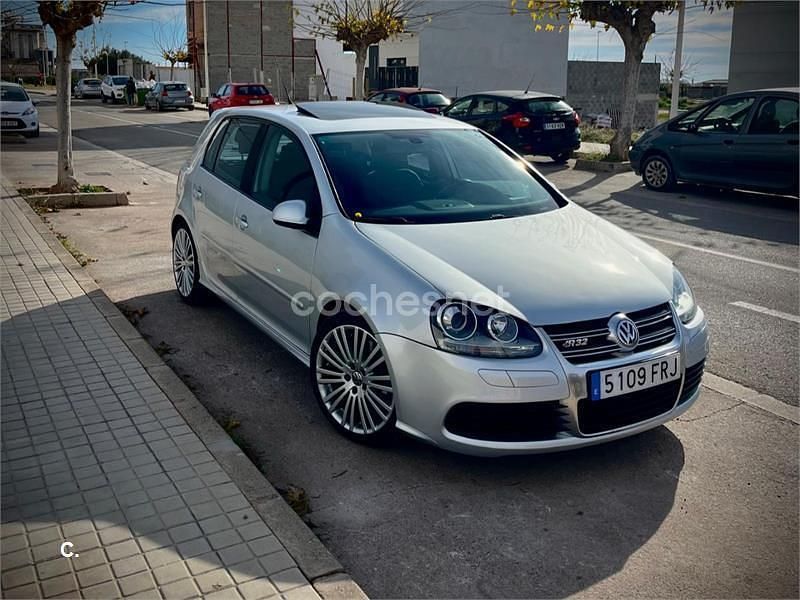 Usado VW Golf V R 250 CV (183 kW) 2007 Gris / plata Berlina