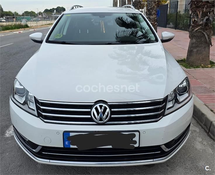Usado VW Passat Highline 140 CV (102 kW) 2014 Blanco Familiar