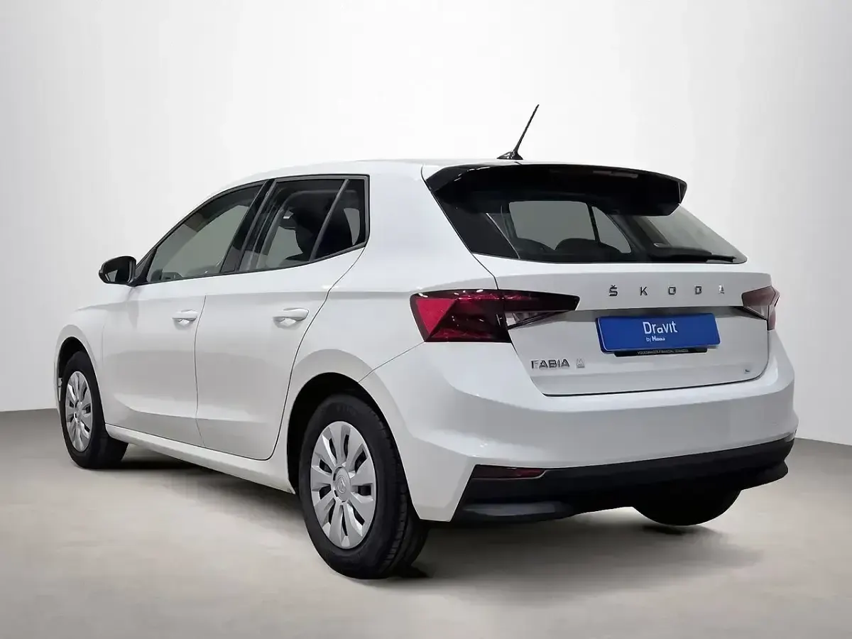 Usado Skoda Fabia Active 95 CV (69 kW) 2022 Blanco Utilitario