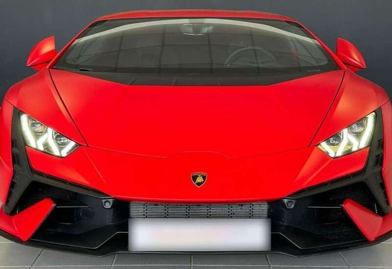 Rojo Nuevo 2024 Lamborghini Huracán Coupe | 366.900 € (Caro) - Imagen 1/4