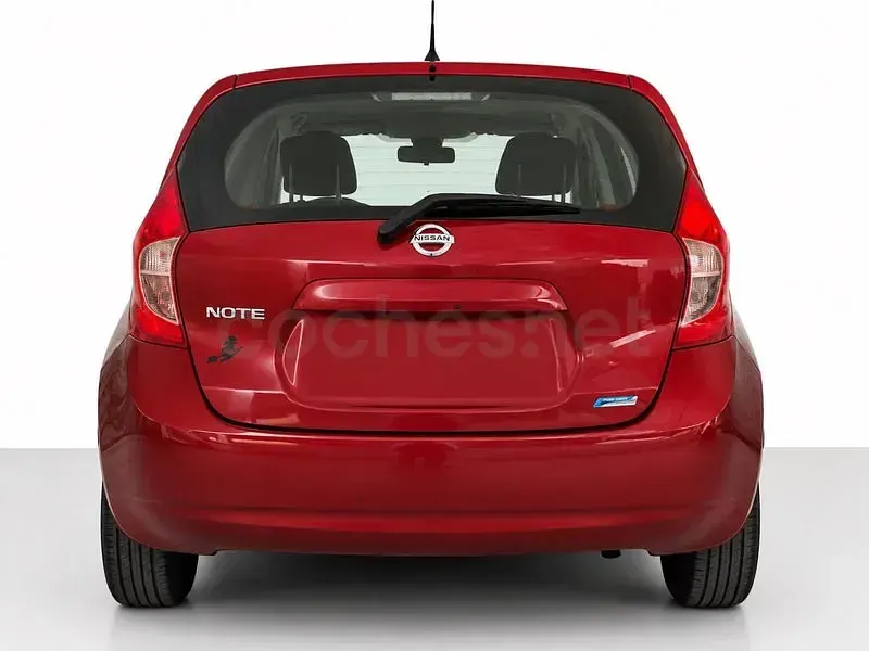 Usado Nissan Note Tekna 80 CV (58 kW) 2013 Granate Utilitario