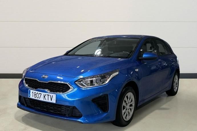 Usado Kia Ceed 101 CV (74 kW) 2019 Azul Utilitario