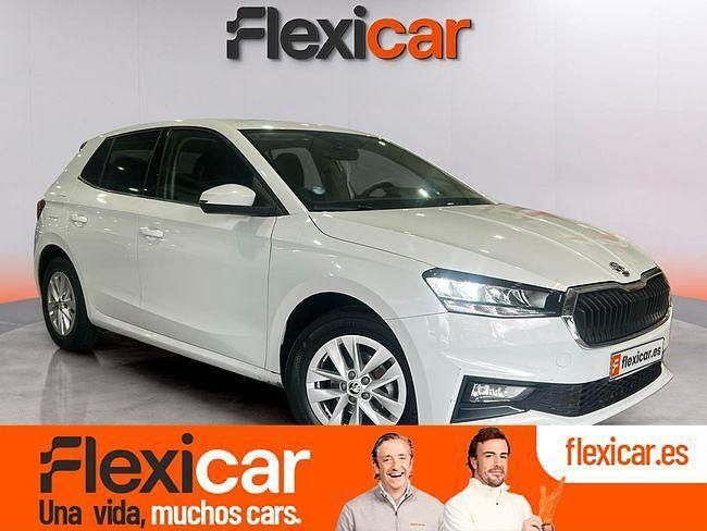 Usado Skoda Fabia Selection 95 CV (69 kW) 2024 Blanco Berlina