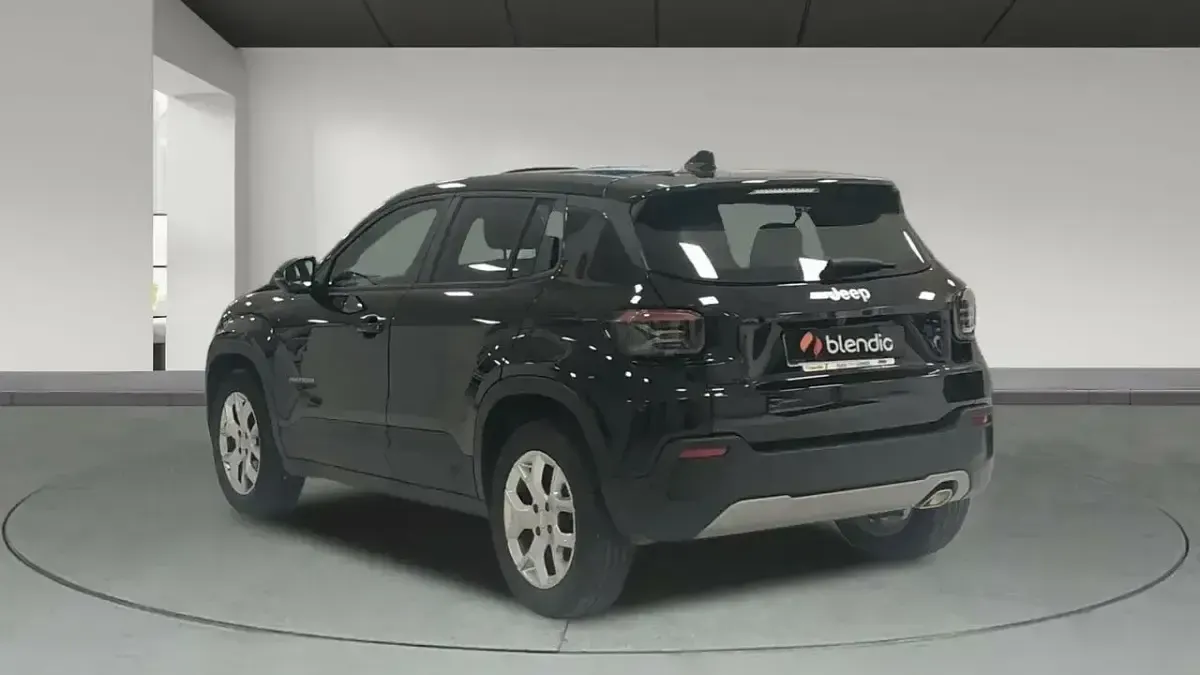 Usado Jeep Avenger Altitude 100 CV (73 kW) 2023 Negro SUV