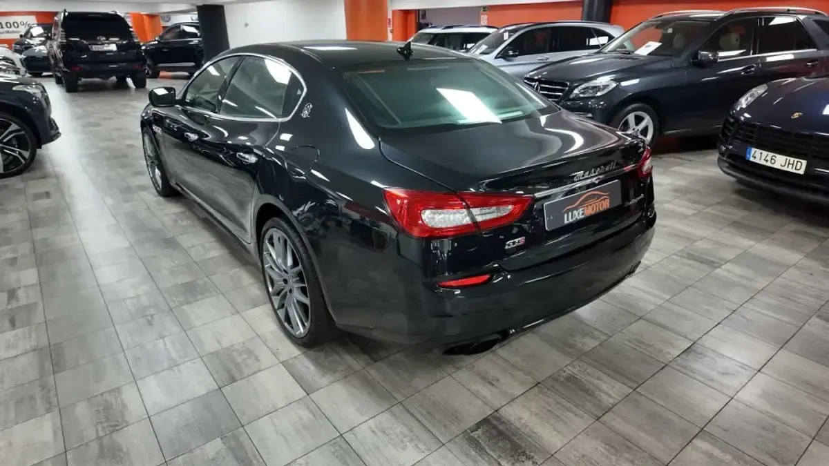 Usado Maserati Quattroporte 530 CV (389 kW) 2014 Negro Berlina