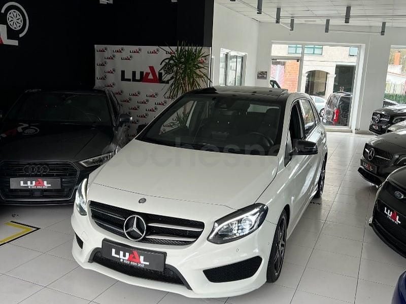Usado Mercedes B220 AMG line 177 CV (130 kW) 2014 Blanco Monovolumen