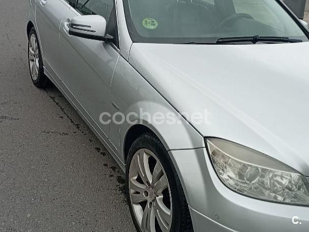 Usado Mercedes C200 Avantgarde 122 CV (89 kW) 2008 Gris / plata Berlina