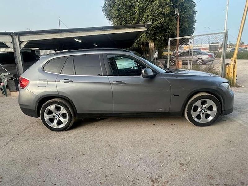 Usado BMW X1 204 CV (150 kW) 2011 Gris SUV