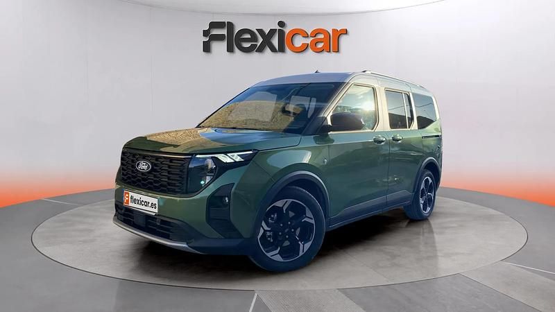 Usado Ford Tourneo Courier Active 125 CV (91 kW) 2025 Verde Monovolumen
