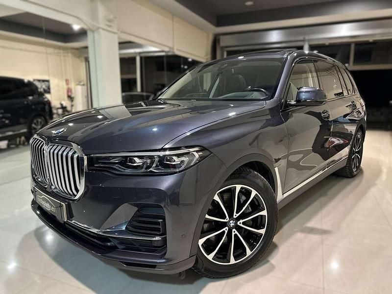 Usado BMW X7 Comfort Edition 265 CV (194 kW) 2020 Gris SUV