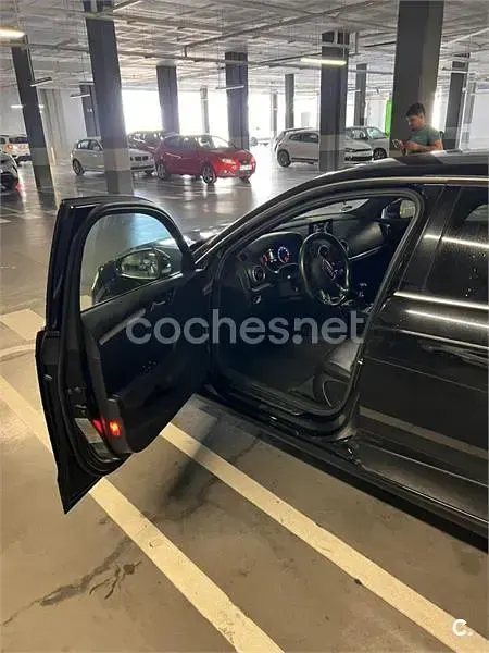 Usado Audi A3 Ambiente 184 CV (135 kW) 2015 Negro Berlina