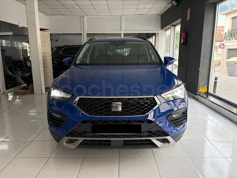 Usado Seat Ateca Style 150 CV (110 kW) 2025 Azul SUV