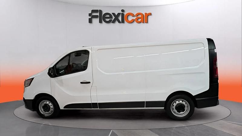 Usado Renault Trafic 131 CV (96 kW) 2023 Blanco Monovolumen