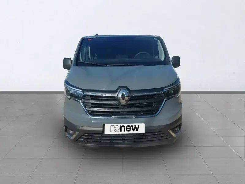 Usado Renault Trafic 150 CV (110 kW) 2023 Gris Monovolumen