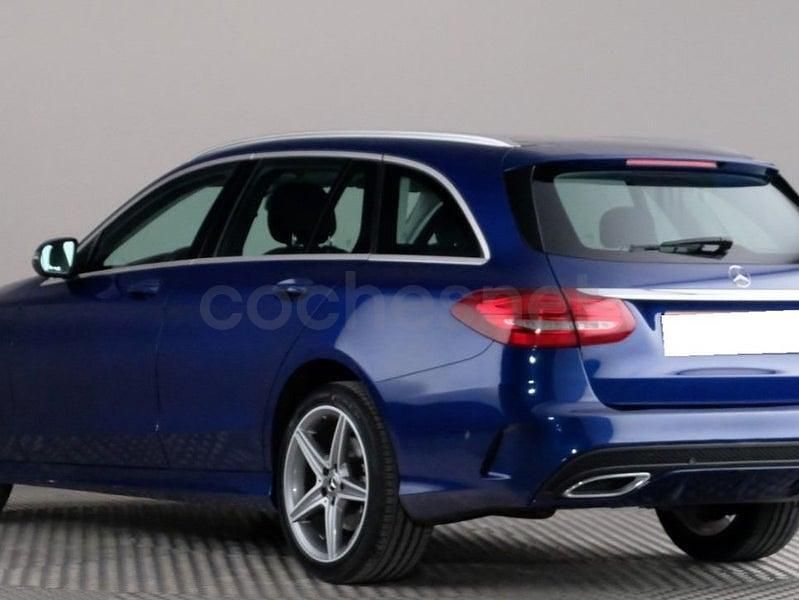 Usado Mercedes C220 AMG line 170 CV (125 kW) 2015 Azul Familiar