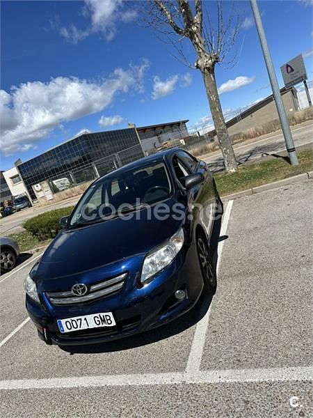 Usado Toyota Corolla Sol 126 CV (92 kW) 2009 Azul Berlina