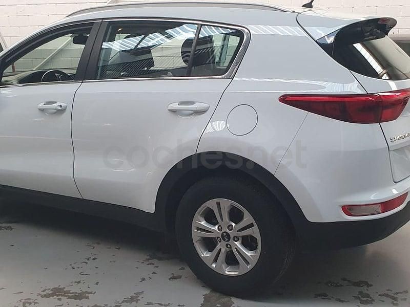 Usado Kia Sportage 115 CV (84 kW) 2017 Blanco SUV
