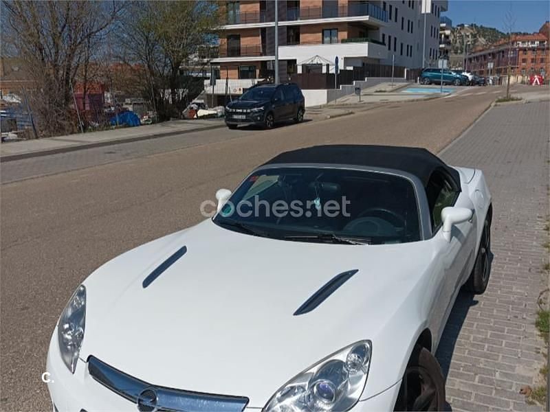 Usado Opel GT 264 CV (194 kW) 2008 Blanco Descapotable