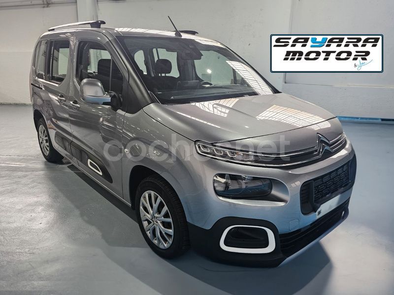 Usado Citroën Berlingo Feel 100 CV (73 kW) 2019 Gris / plata Monovolumen