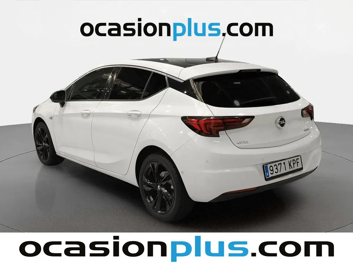 Usado Opel Astra Dynamic 125 CV (91 kW) 2018 Blanco Utilitario