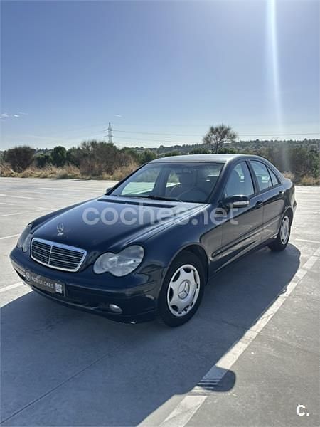 Azul Usado 2001 Mercedes C220 Classic Berlina | 4800 € (Precio justo) - Imagen 1/4