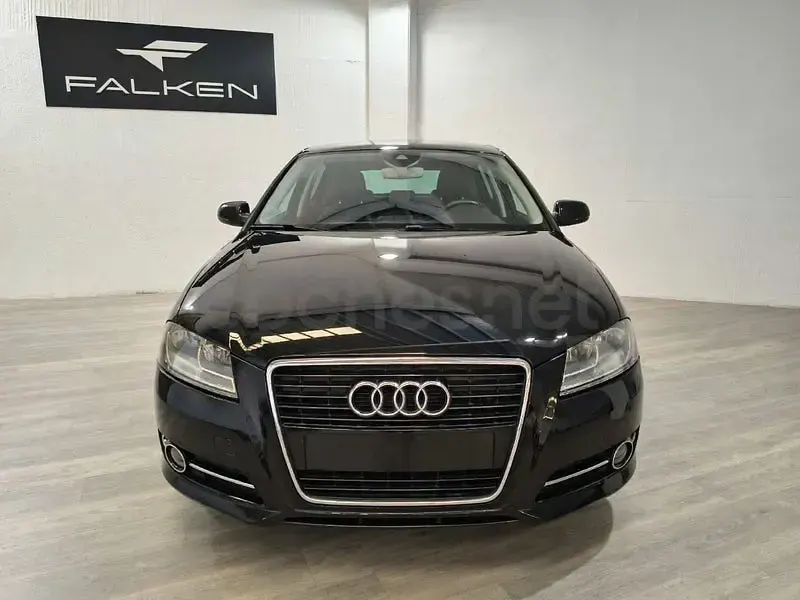 Usado Audi A3 Ambition 160 CV (117 kW) 2011 Negro Utilitario