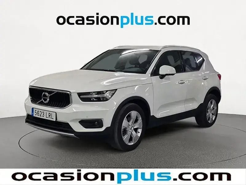 Blanco Usado 2021 Volvo XC40 Momentum SUV | 22.591 € (Precio justo) - Imagen 1/4