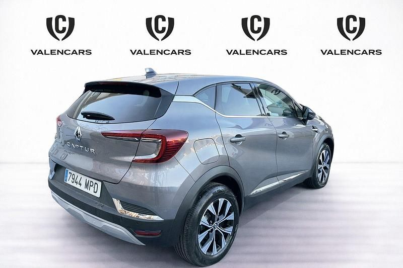 Usado Renault Captur Techno 90 CV (66 kW) 2024 Gris SUV