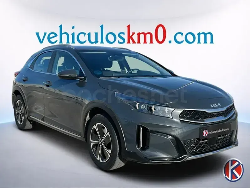 Usado Kia XCeed 141 CV (103 kW) 2023 Gris / plata SUV