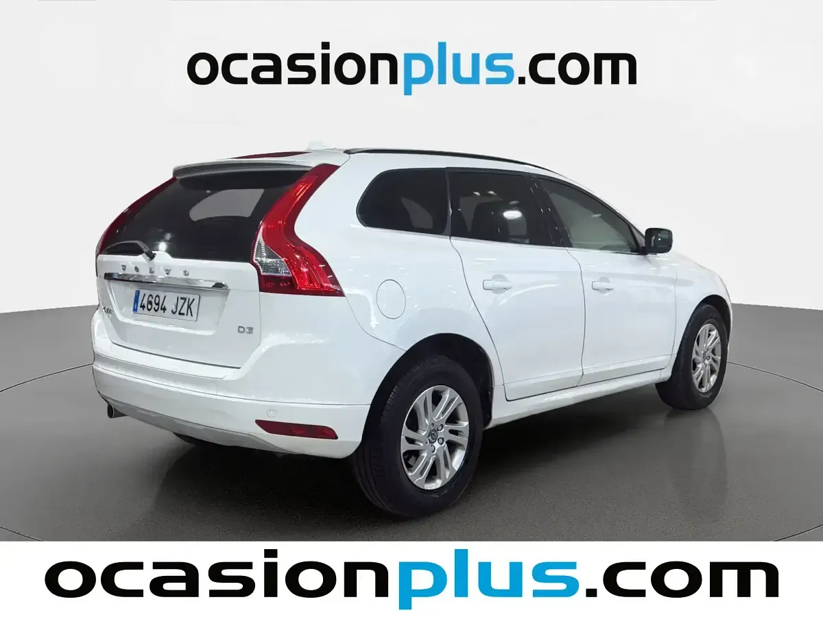 Usado Volvo XC60 Momentum 150 CV (110 kW) 2017 Blanco SUV