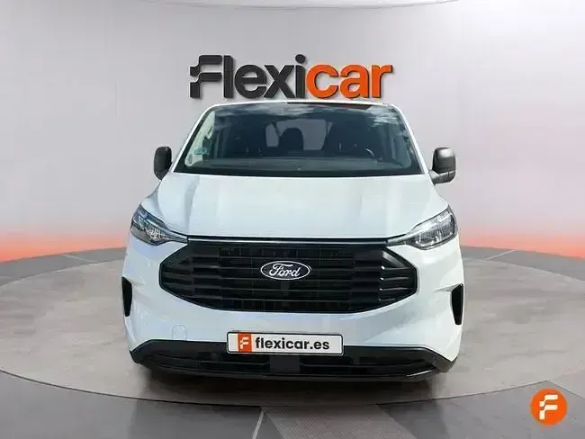 Usado Ford Tourneo Custom Trend 136 CV (100 kW) 2025 Blanco Van