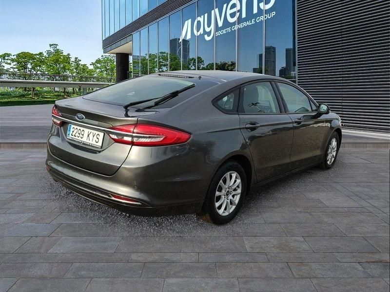 Usado Ford Mondeo Trend 150 CV (110 kW) 2019 Otro Berlina